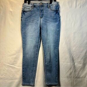 Women’s Light Blue Skinny Jeans